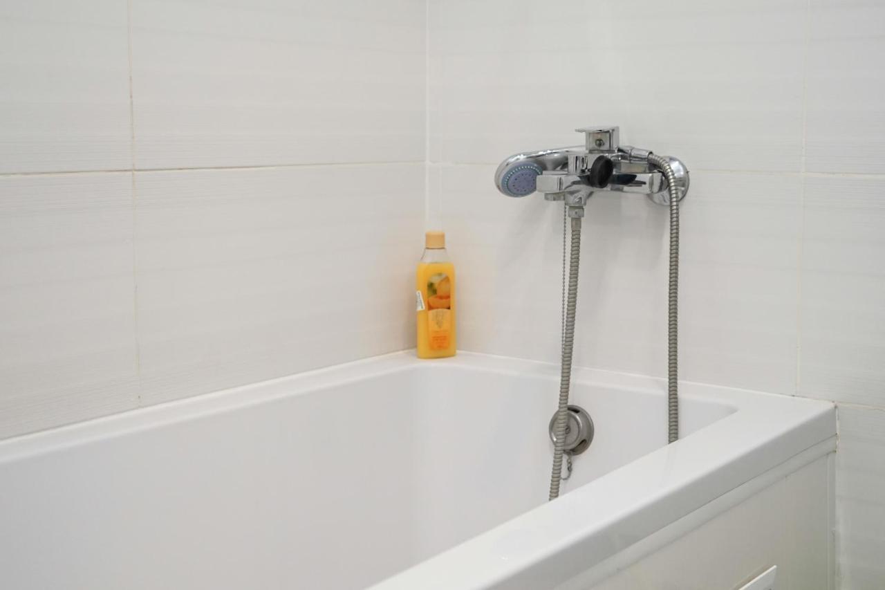 Cozy Apartment In A New Building Close To The Downtown Kiev Exteriör bild